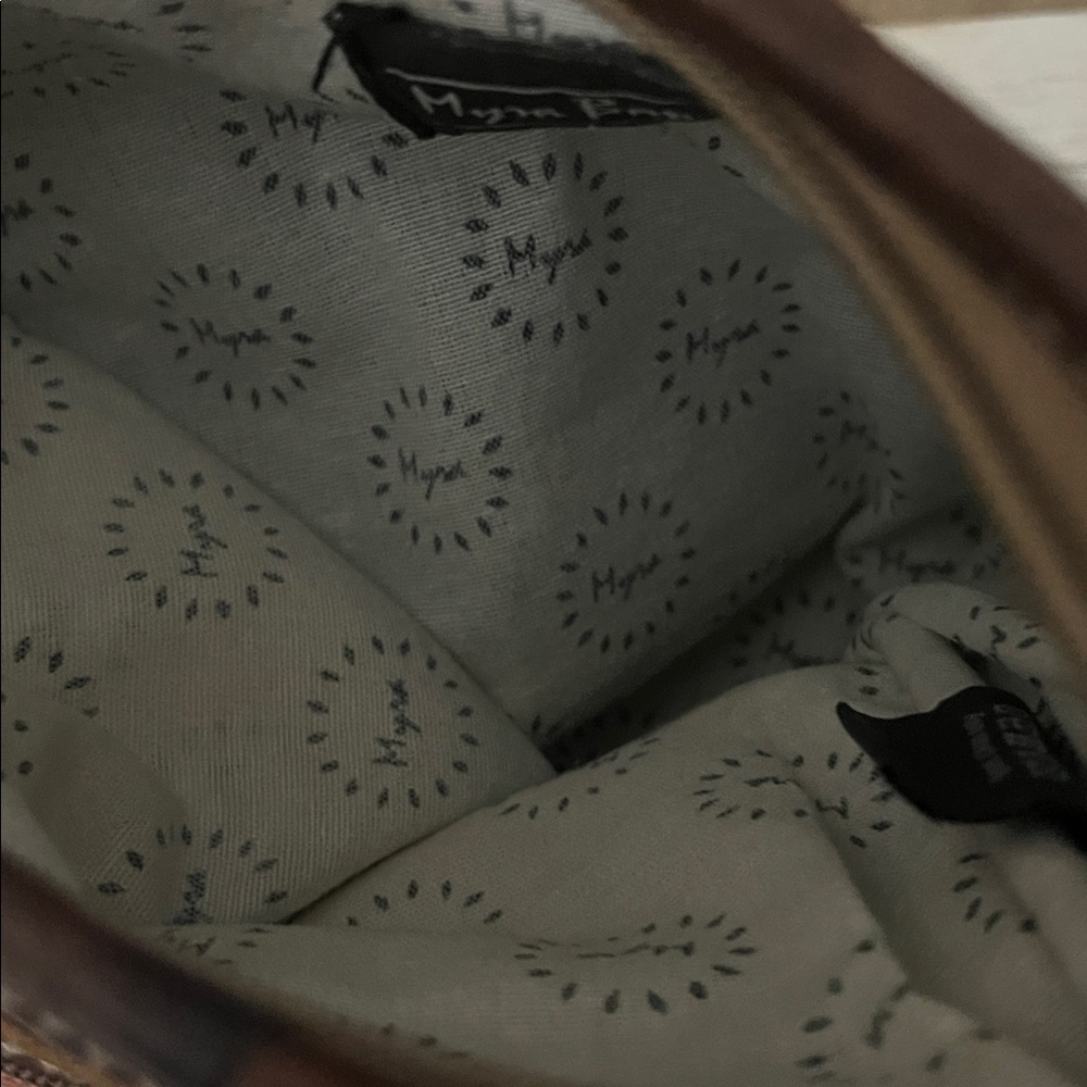 Myra Crossbody Bag - Picture 4 of 4